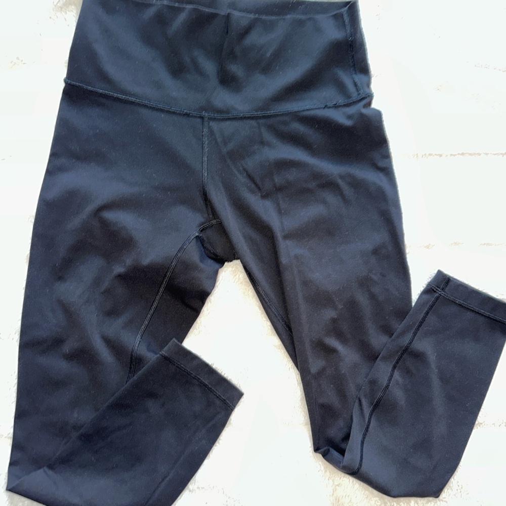 Black Lululemon leggings